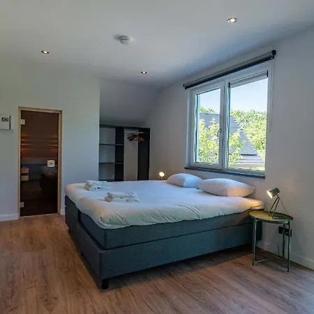 בית נופש Vakantiewoning De Bleekersvallei *